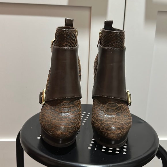 Michael Kors Leather/Snakeskin Brown Bootie - Picture 1 of 5